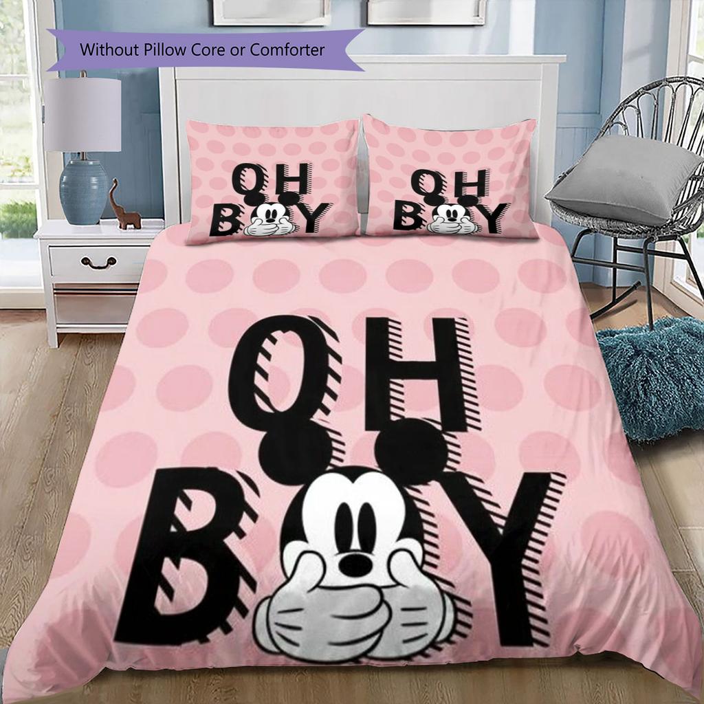 Retro-chic Mickey Mouse Themed Print Bedding Set – Perfect for Decorating A Child's Bedroom. Comfortable and Warm.