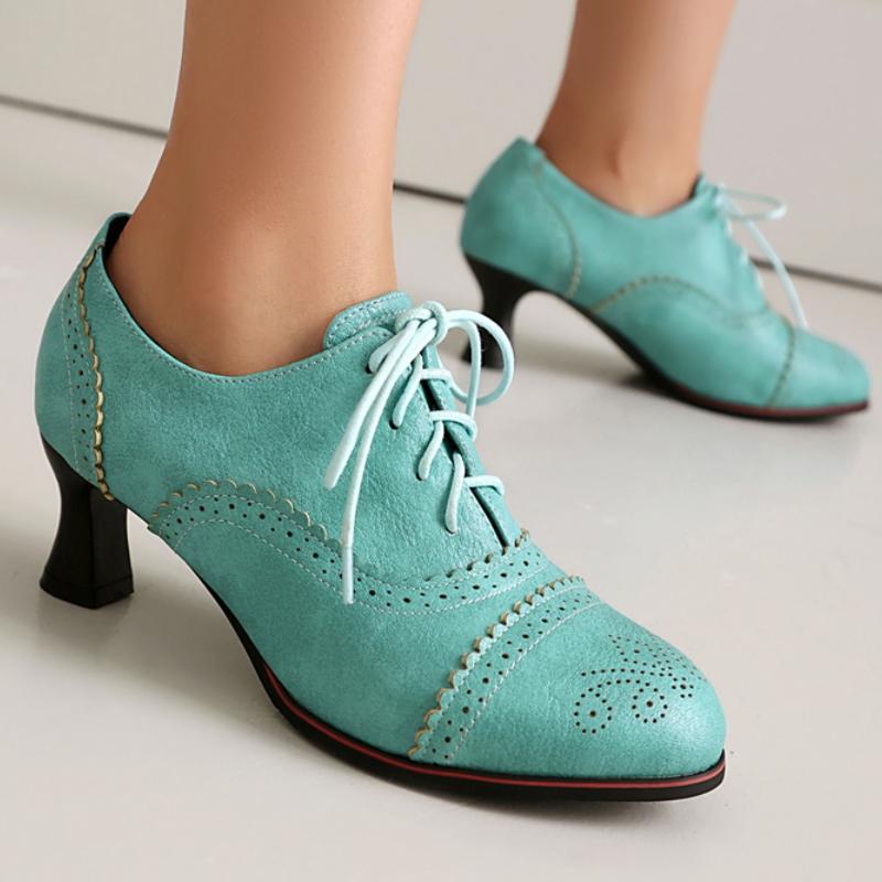 Ležérní mokasíny pro ženy Módní vintage nízký podpatek Červené černé šněrovací lodičky Obuv Kancelářské boty Dámské Velká velikost 45 48