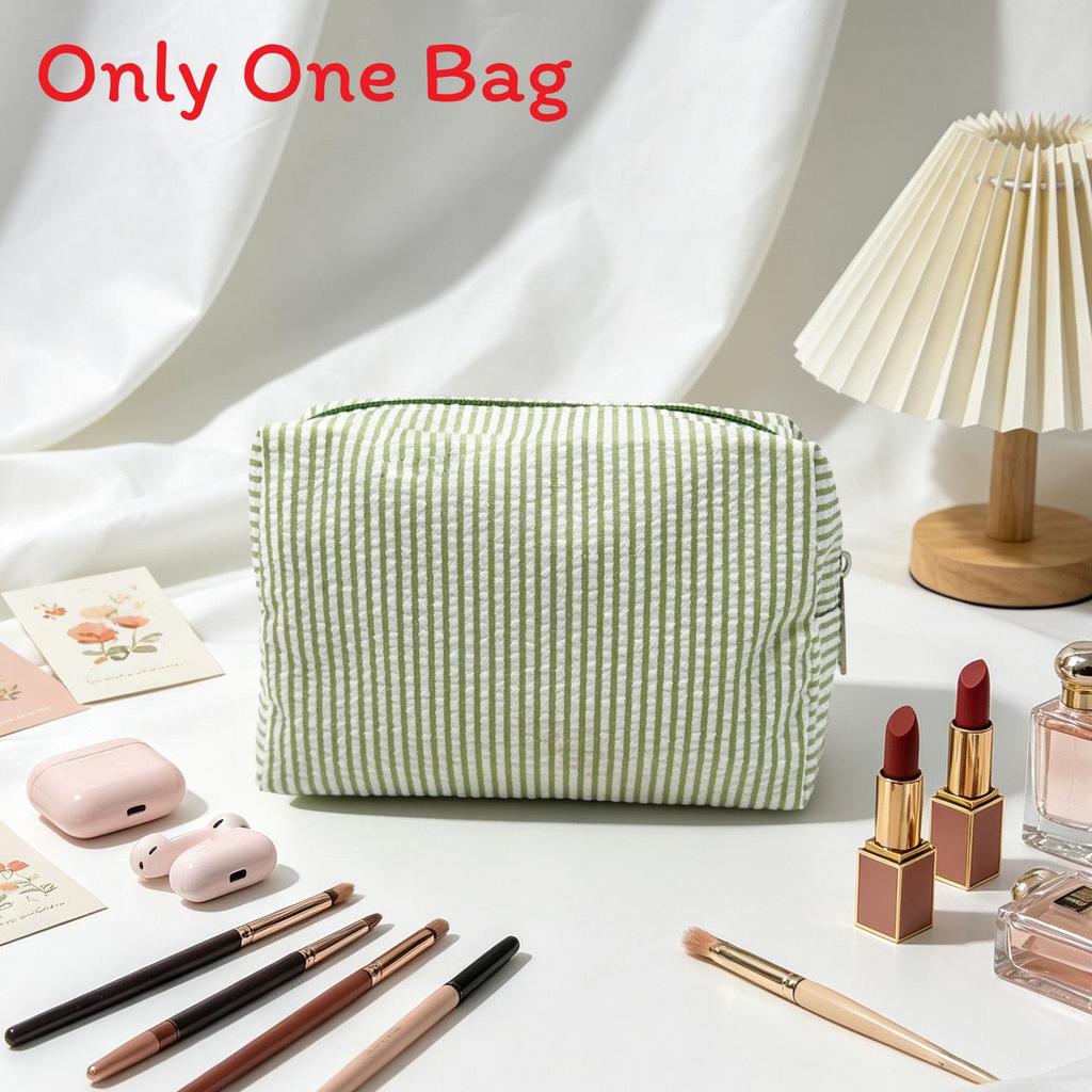 Polyester Striped Travel Toiletry Bag With Breathable Design For Men And Women