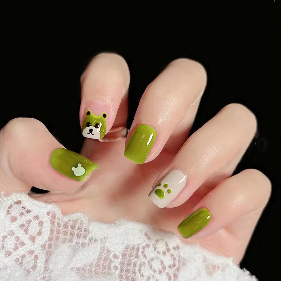 

Авокадово-зеленые наклейки для ногтей «Маленький медвежонок»: Съемные, Готовые, Свежие Короткие Накладные Ногти