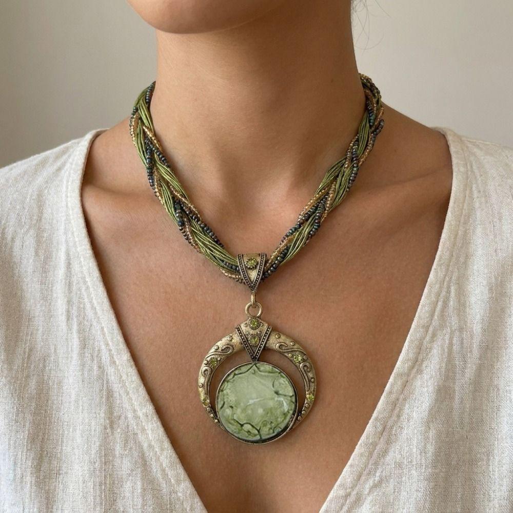 Vintage Bohemian Necklace Alloy Round Pendant Necklace New Pendant Necklace