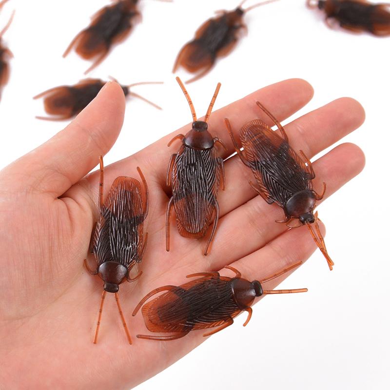 10-100Pcs Artificial Cockroach Realistic Fake Roach Insects Novelty Trick Props Kids Toy Halloween Party Decoration Plastic Bugs