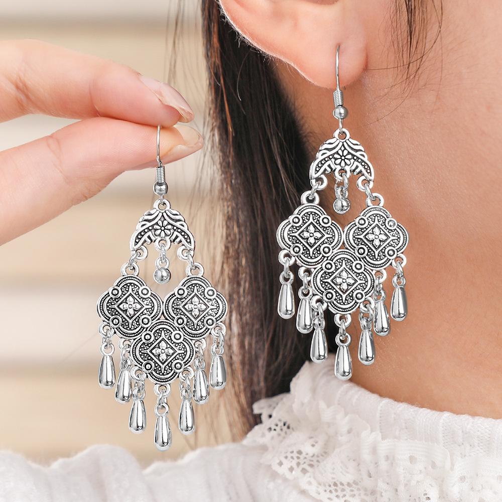Retro Ethnic Style Bohemian Autumn and Winter Earrings, Earrings, Tassels, Temperament and Fashionable Ear Hooks