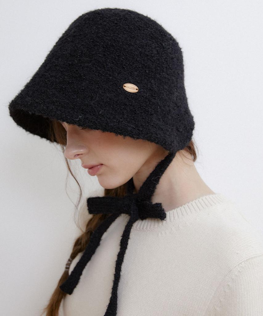 Hallen Cozy Boucle Bonnet Hat (C069_Black)