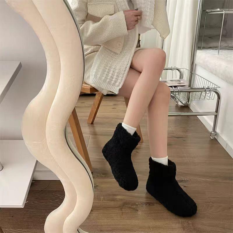 Niche Korean version of velvet thickened snow boots women's autumn and winter warm lamb wool cotton boots non-slip short wool boots