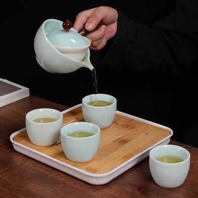 Chinesisches Kung Fu Keramik Tee-Set Tragbares Reise-Tee-Set Kreativer Haushalt 360° Drehung Teezubereitung Teetasse Teegeschirr-Sets Geschenkbox