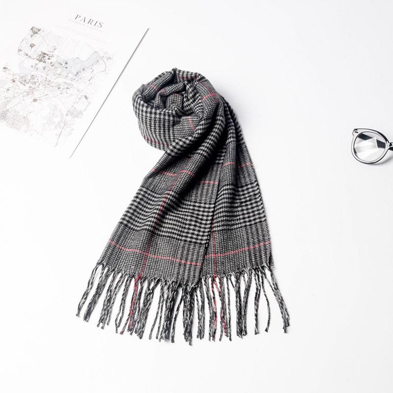 2024 Japanese-Style Plaid Scarf: Versatile Unisex Winter Shawl In Beige