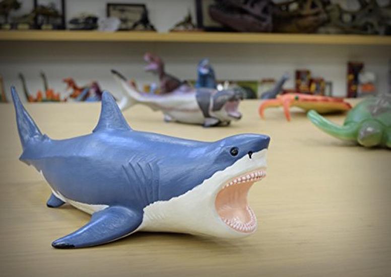 Megalodon Vinyl Model (FP-307)