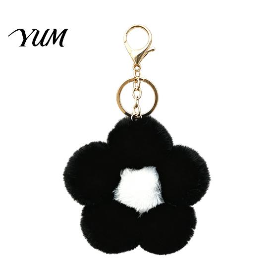 Aesthetic Handbag Pendant Plush Flower Keychain for Handbags, Five-petal Bag Charm, Women Fluffy Backpack Hanging Accessory Metal Key Chain