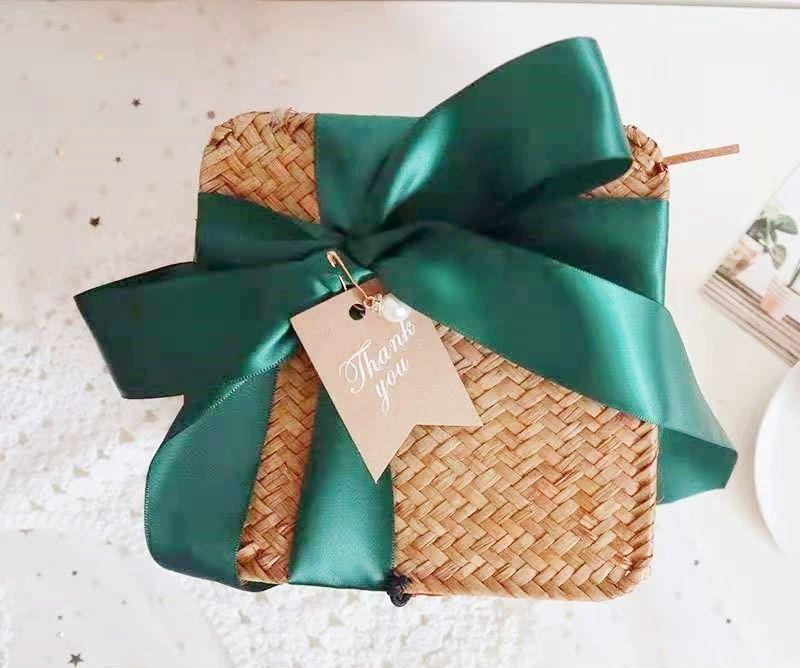 Creative Rattan Woven Wedding & Bridesmaid Souvenir Gift Box