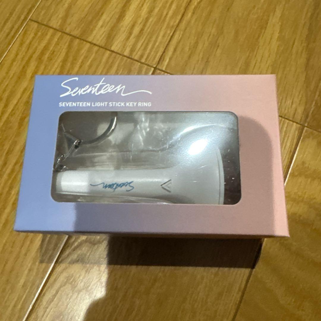 

[USED] SEVENTEEN Light Stick Key Ring