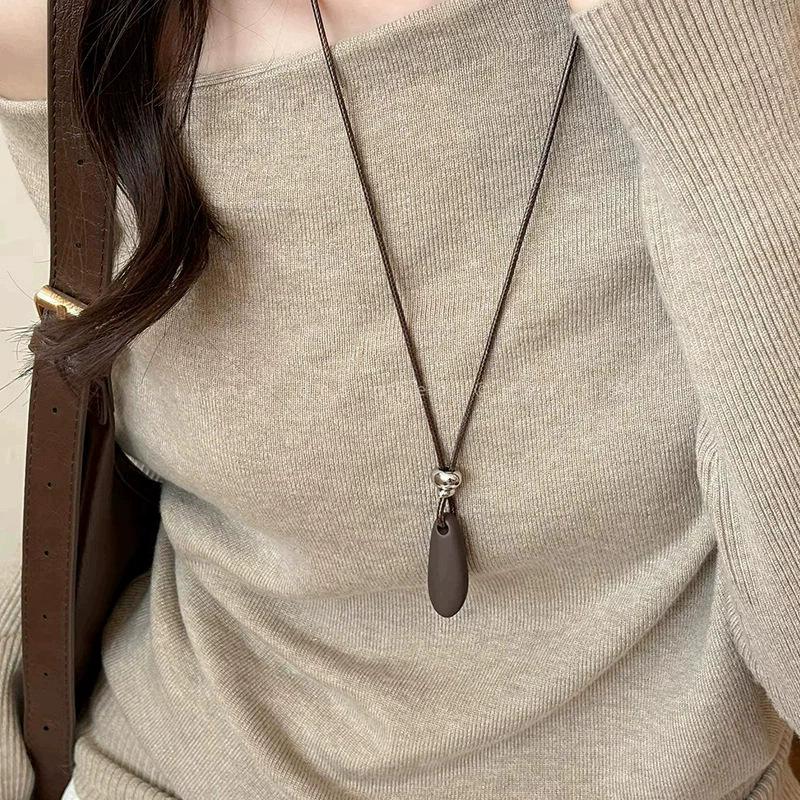 Mori Acorn-Style Ethnic Necklace: Handmade Woven Cotton & Linen Unisex Apparel Accessory