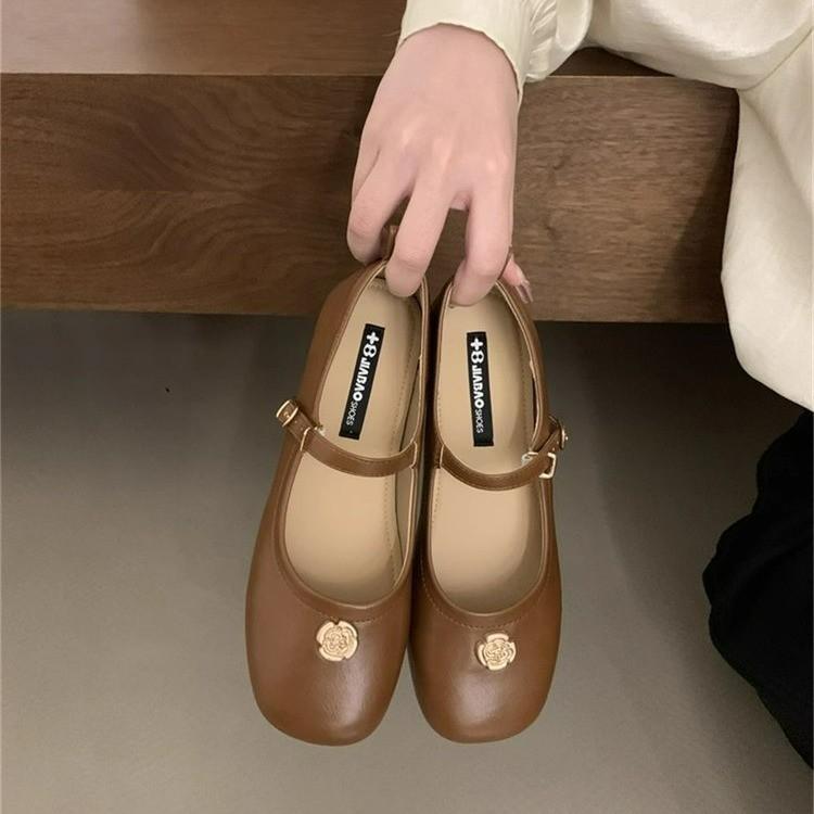 

Нишевая юбка с пряжкой в одно слово, туфли Мэри Джейн, женские весенне-осенние новые туфли на плоской подошве с мелким вырезом 40 коричневый