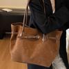 Tote shoulder bag women's 2025 new retro large-capacity underarm bag fashion commuter big bag tide