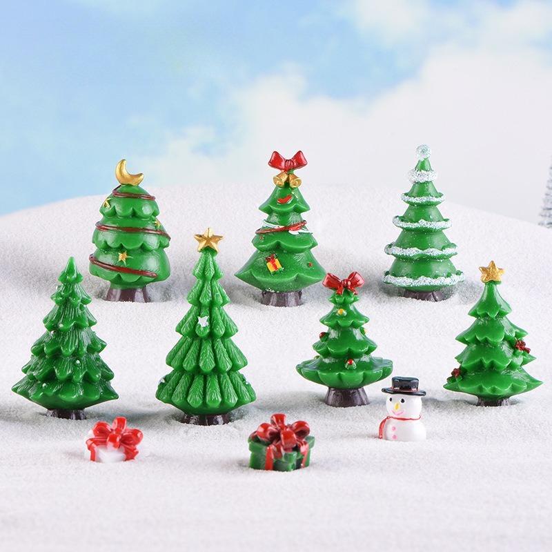 Small Decor Statues for DIY Miniature Landscape & Terrarium 7PCS