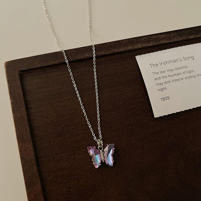 2025 Elegante Zirkonia Wassertropfen Halskette für Damen: Einfache, luxuriöse, vielseitige Schlüsselbein-Kette