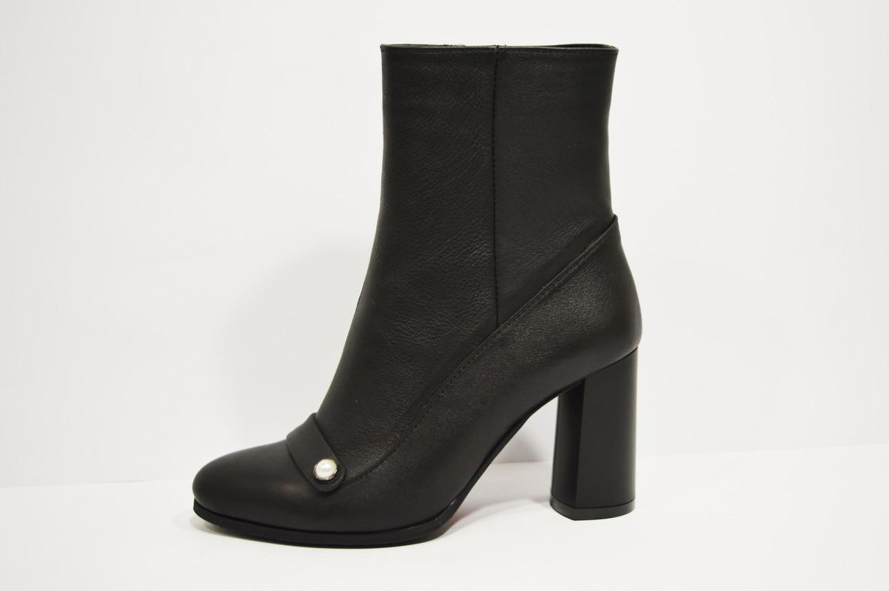 

Черевики Nivelle 8015 36 Чорні шкіра 40 чорний