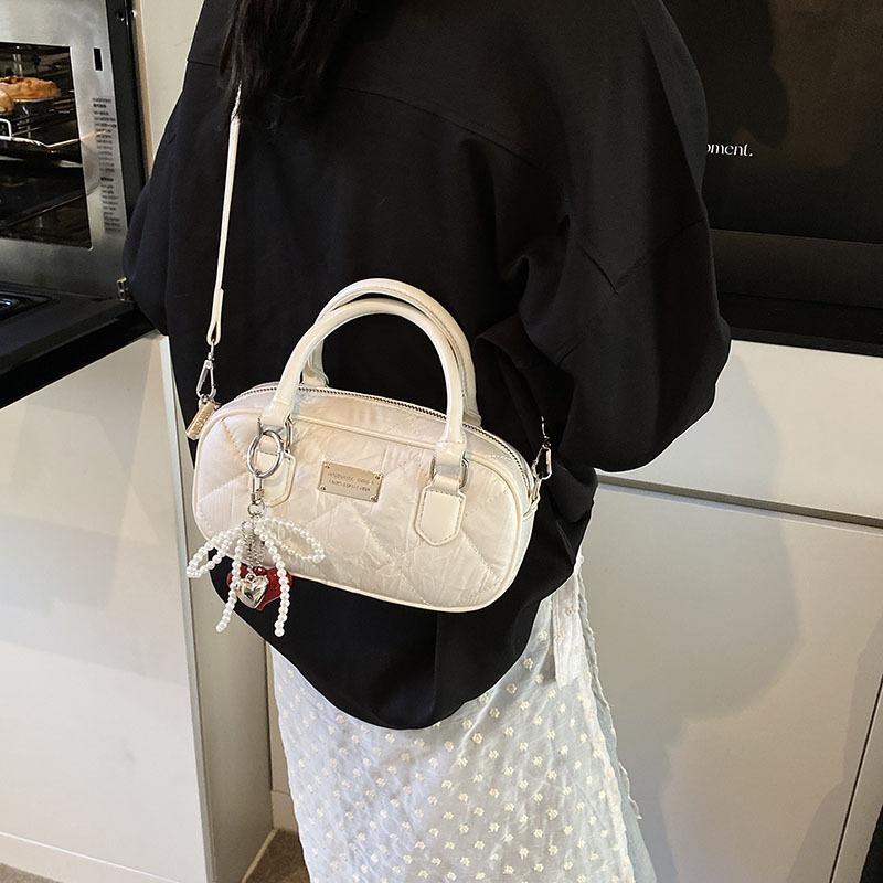 Premium Small Bag Women's New Fashion Diamond Handbag Pillow Bag Shoulder Messenger Bag