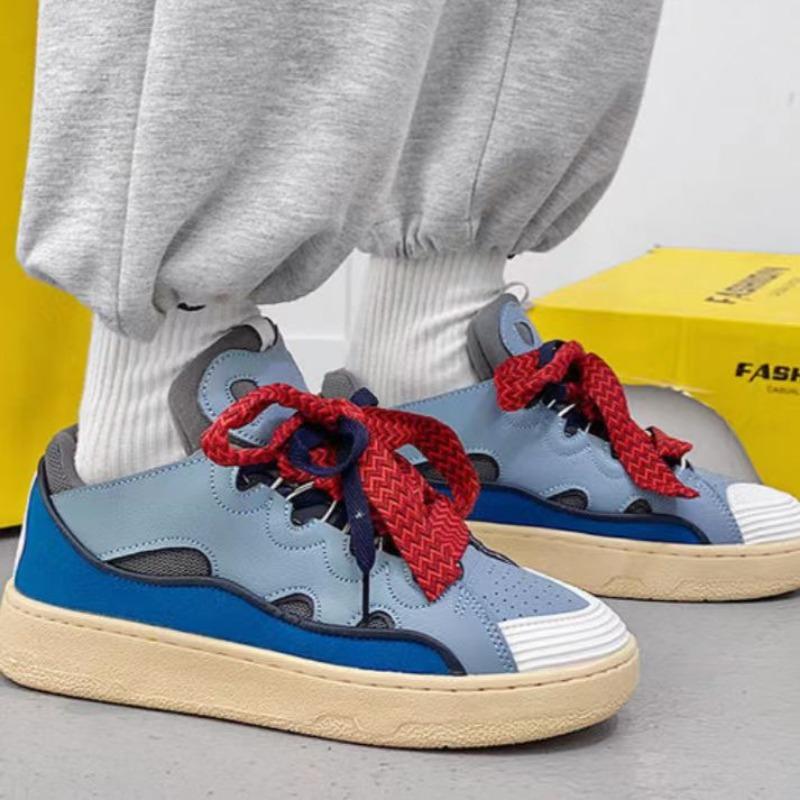 Couple Sports Shoes Fashion Casual Women's Sneakers Lace Up Comfortable Flat Bottom Vulcanized Shoes Zapatos Para Mujeres