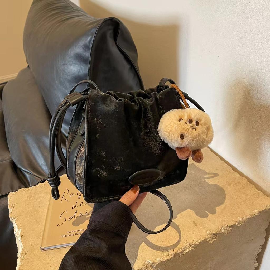 Frosted Little Girl Retro Foreign Gas Bucket Bag Niche Messenger Bag