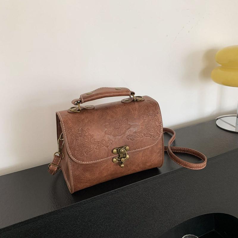 Stylish Vintage Aesthetic Small Square Crossbody Bag For Women In Black Brown And Green
