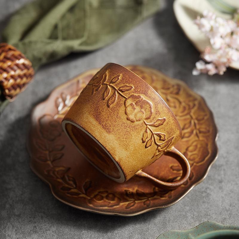 Japanese creative stoneware coffee cups and saucers, retro coffee cups, black tea cups, coffee cups, saucers, couple cups, home afternoon tea