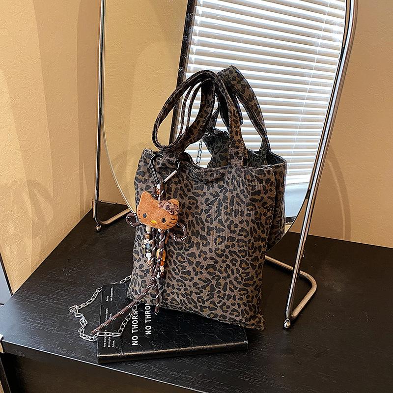 Leopard Print Chain Small Bag Women's New Autumn Retro Versatile Messenger Bag Portable Shoulder Tote Bag