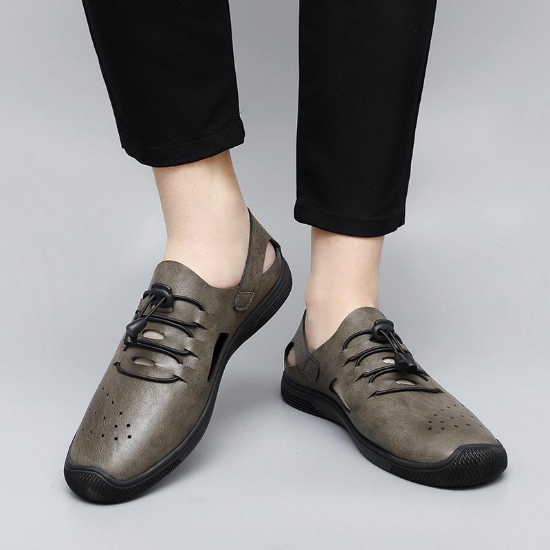 2024 Summer Sandals Men Leather Classic Roman Sandals Slipper Outdoor Sneaker Beach Rubber Flip Flops Men Water Trekking Sandals