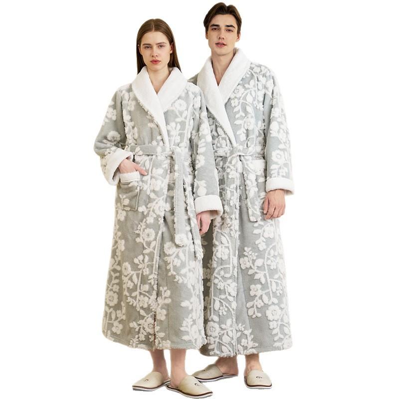 Men's Winter Shawl Collar Plush Fleece Bathrobe Soft Warm Long Sleeve Robe with Pockets Spa Robes for Men Comfortable Fluffy Homewear Sleepwear