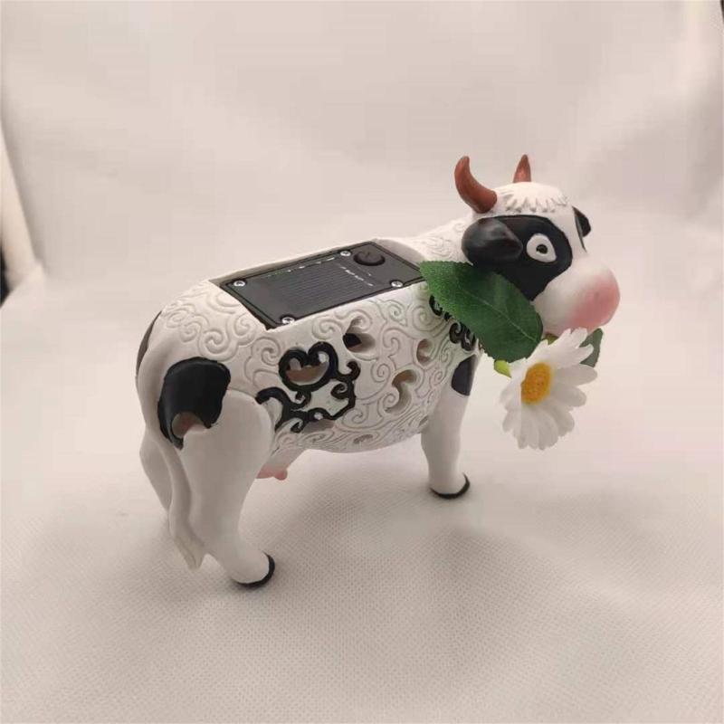 Solar Garden Lights Resin Cow LED Solar Light Color Changing Light Cow Solar Light Solar Outdoor Lights Yard Decoration