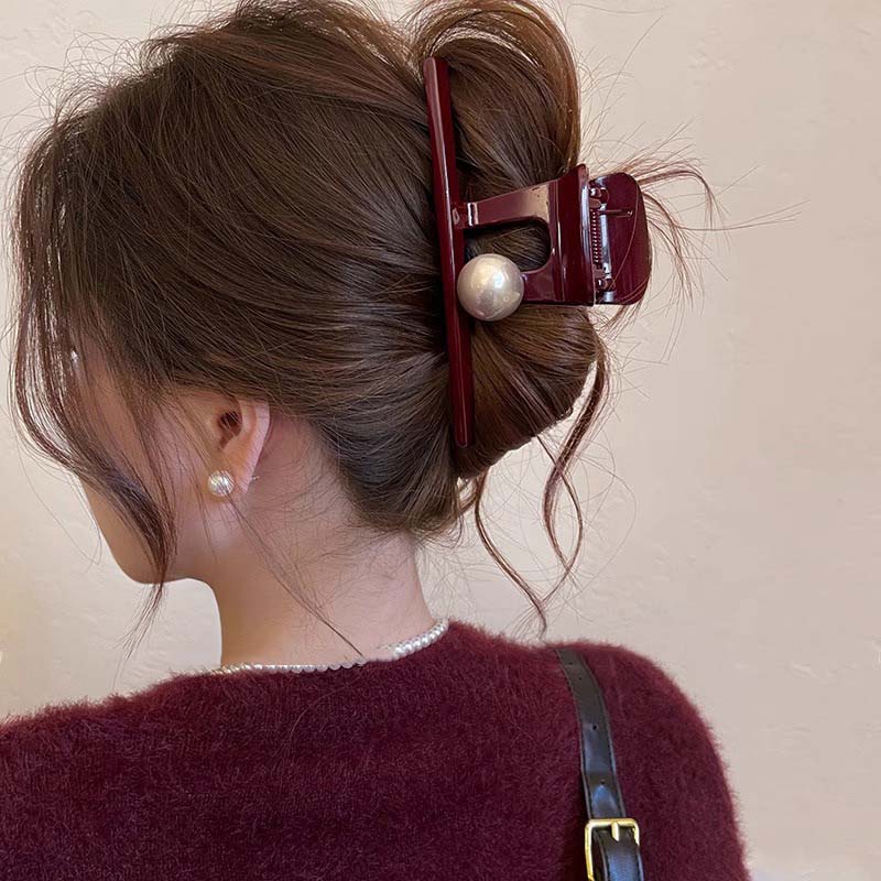 Fashion Acrylic Red Bead Hair Claw  for Women Korean Elegant Large Ponytail Shark Hair Crab Clip Barrettes Hair Accessories