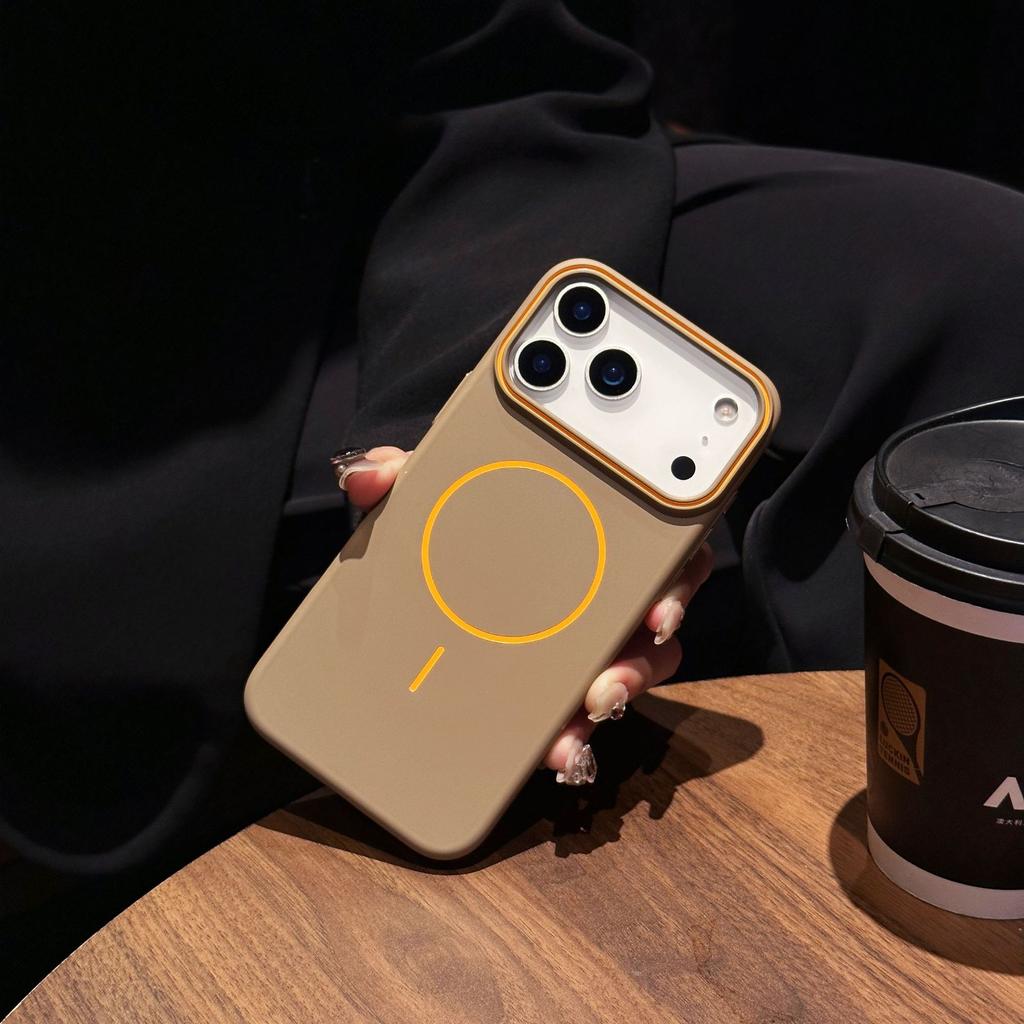 New Contrasting Color Magnetic Phone Case for IPhone 17 Skin-Friendly and Ultra-Thin for IPhone16promax Cooling Protective Case