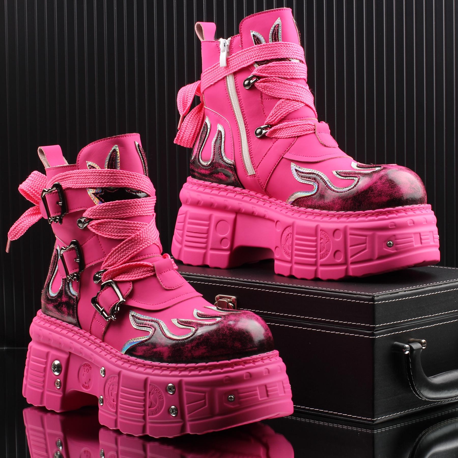 

2025 Осінь та Зима Новий Британський Стиль Чоловічі Чоботи на Товстій Підошві, що Збільшують Зріст на 8 см, Бренд Tide, панк, Локомотивні, Нішеві Чоботи 44 рожевий