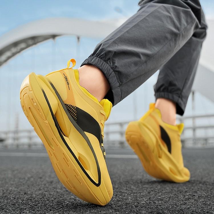 

New Feidian 5U couple sports Red Rabbit 8pro running shoes shock-absorbing, wear-resistant, breathable and comfortable men s and women s running shoe 44 жёлтый