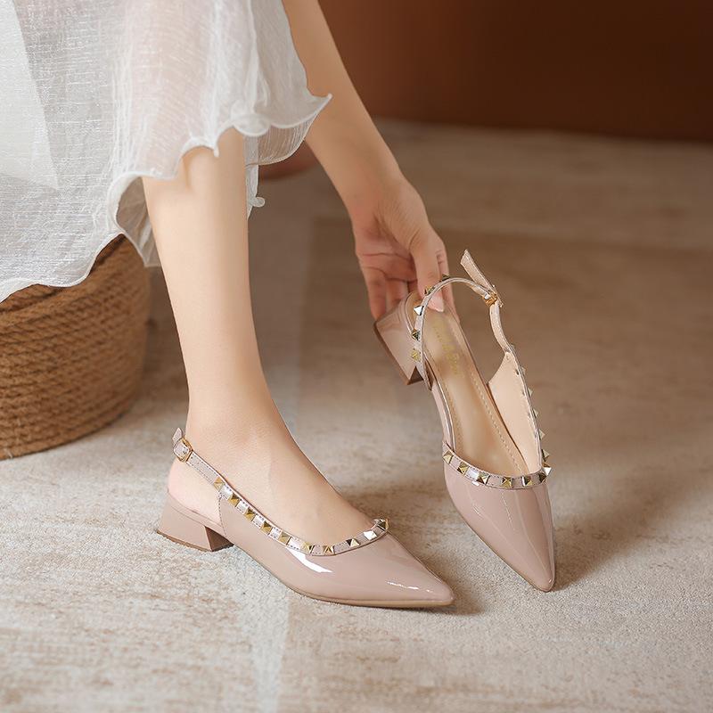 Baotou Sandals Women's Summer New Low-heeled Willow Nails Temperament Pointed Nude Word with French Large-size Single Shoes
