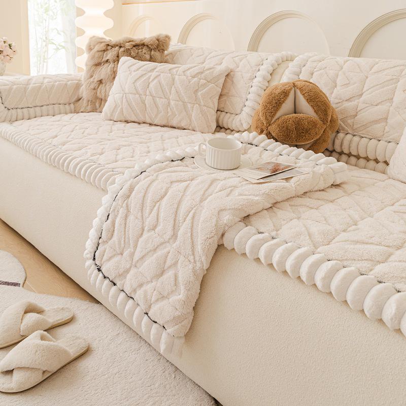 2026 Autumn/Winter Plush, Non-Slip Sofa Cover & Thick Velvet Cushion for Leather Sofas