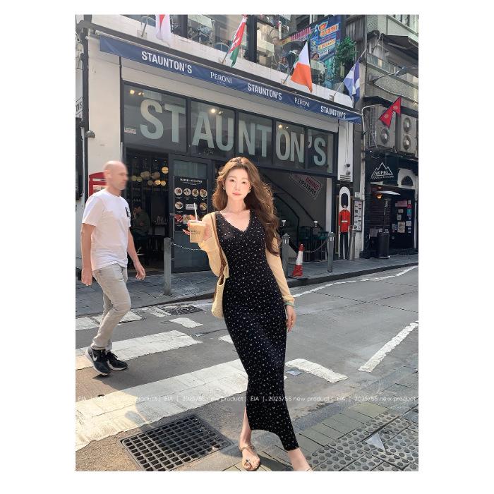 2026 Summer Black Polka Dot Halter V-Neck Slimming Tank Dress for Women Large
