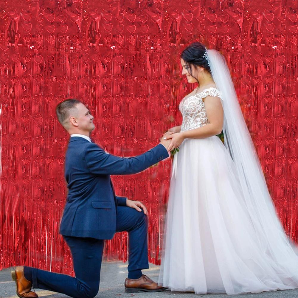 Fantastisk Hjärtformad 2 Meter Regnsilkesgardin För Romantiska Bröllopsdekorationer