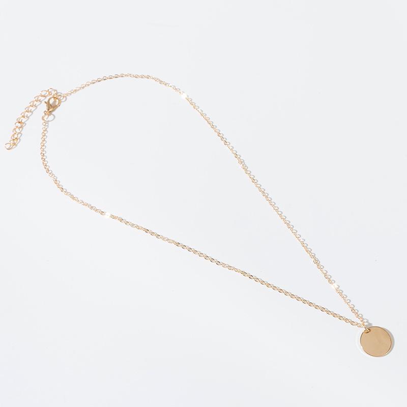 European & American Simple Round Pendant Chain Necklace – Elegant & Versatile Accessory