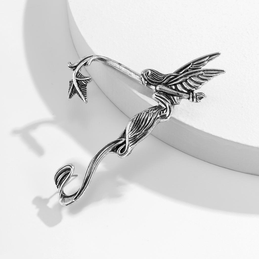 Accessories, retro devil angel three-dimensional single stud earrings, sweet and cool Halloween elf wing earrings.