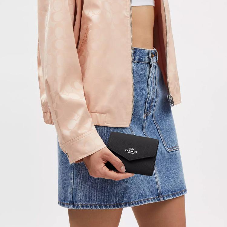 Coach Umschlag 12 Brief Logo Exquisites Kieselkornleder Schulter Crossbody Geldbörse Damen Geldbörse Schwarz CU170-SVBK