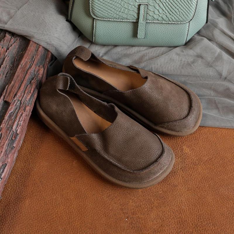 Spring and Autumn new handmade soft leather single shoes women's retro round head flat bottom soft sole ugly cute shoes
