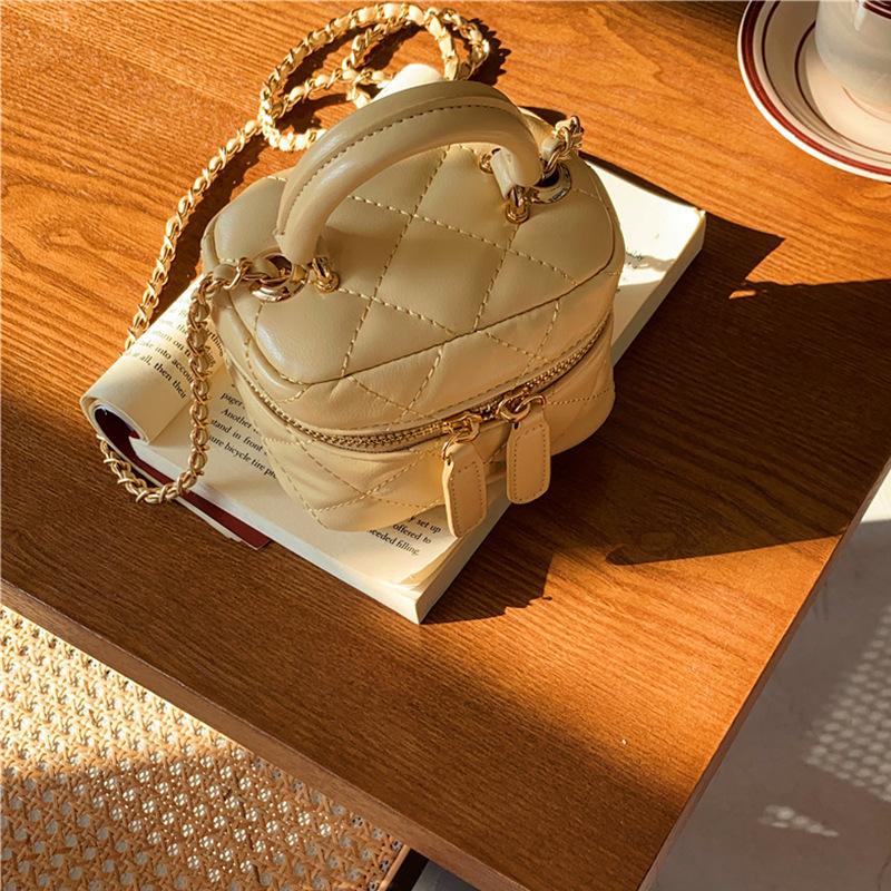 Small Handbag Bag for Women New Mini Crossbody Bag Small Fragrance Diamond Chain Lipstick Red Bag Box Bag