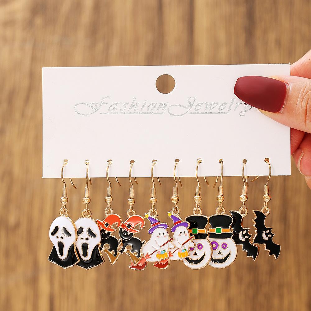Halloween Earrings, Funny Personality, Exaggerated White Ghost Creative Alloy Earrings, Ear Hooks, European and American Style Dripping Oil Earrings