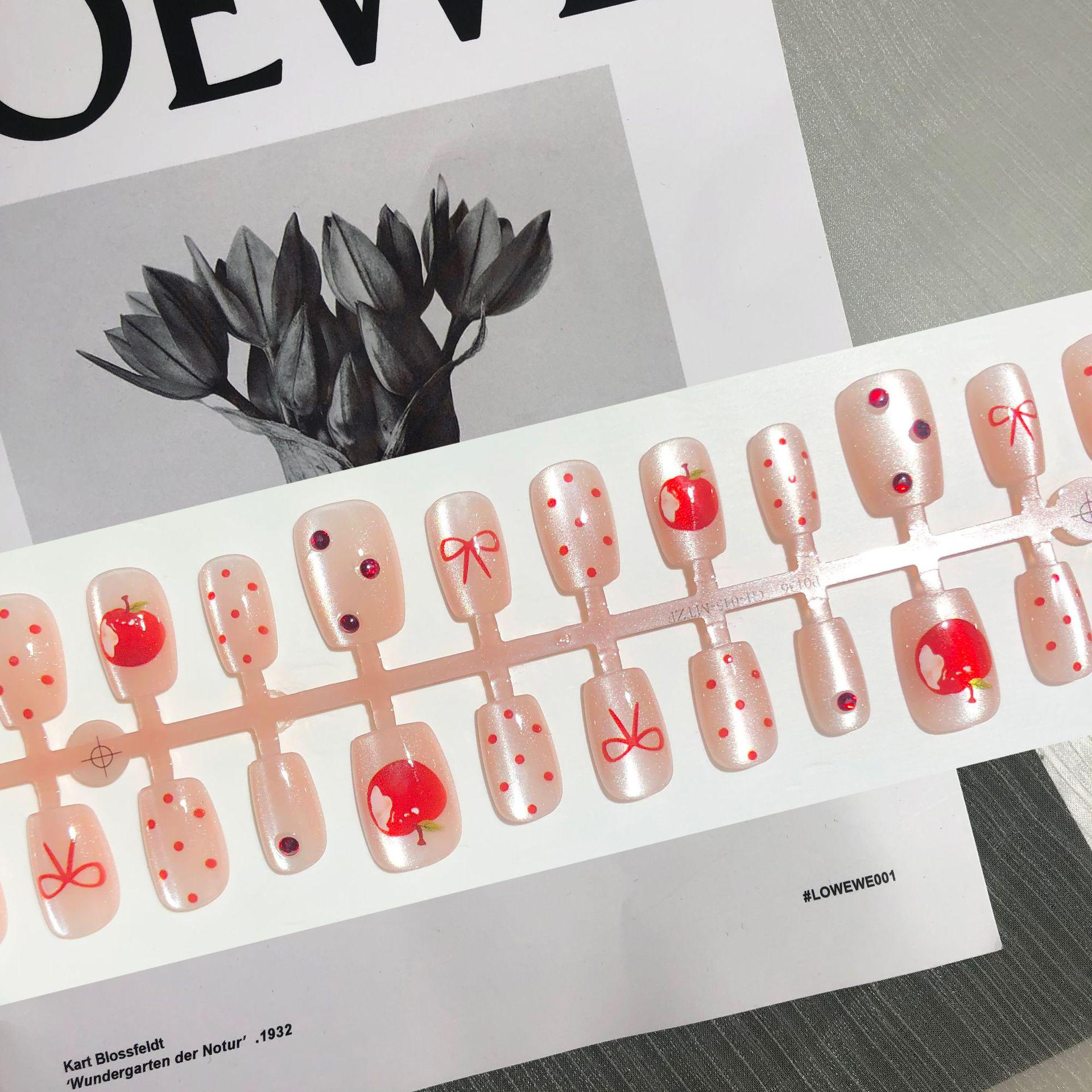 

Ping’an Apple Polka Dot Bow Cat Eye Nail Set - Festive Short Manicure (30 Pieces)