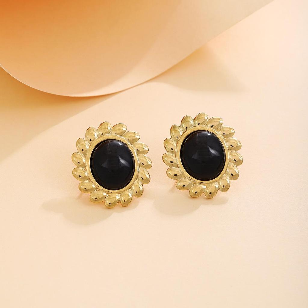 Vintage Cat Eye Textured Sunflower Stud Earrings – Luxury Geometric Metal Style for Women