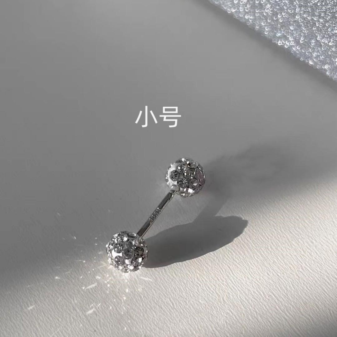 Silver needle simple commuting small spiral stud earrings, daily exquisite dumbbells diamond stud earrings