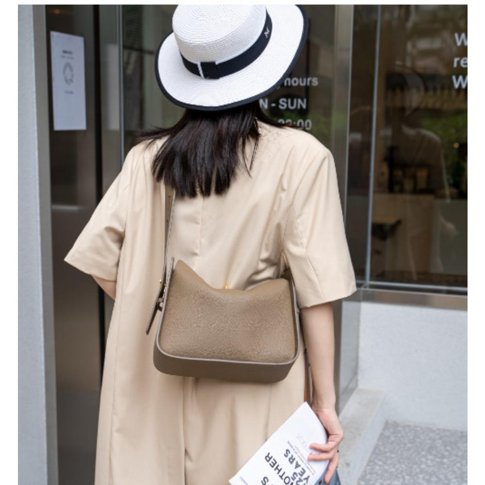 

Нишевый дизайн кожаная сумка-тоут модная кожаная сумочка большая вместимость для поездок на работу универсальная на плечо сумка-мессенджер