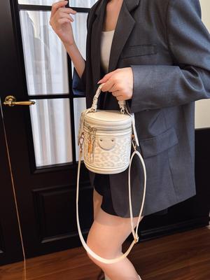 2025 Trendy Women's Bucket Bag: Versatile Cylinder Shoulder & Crossbody