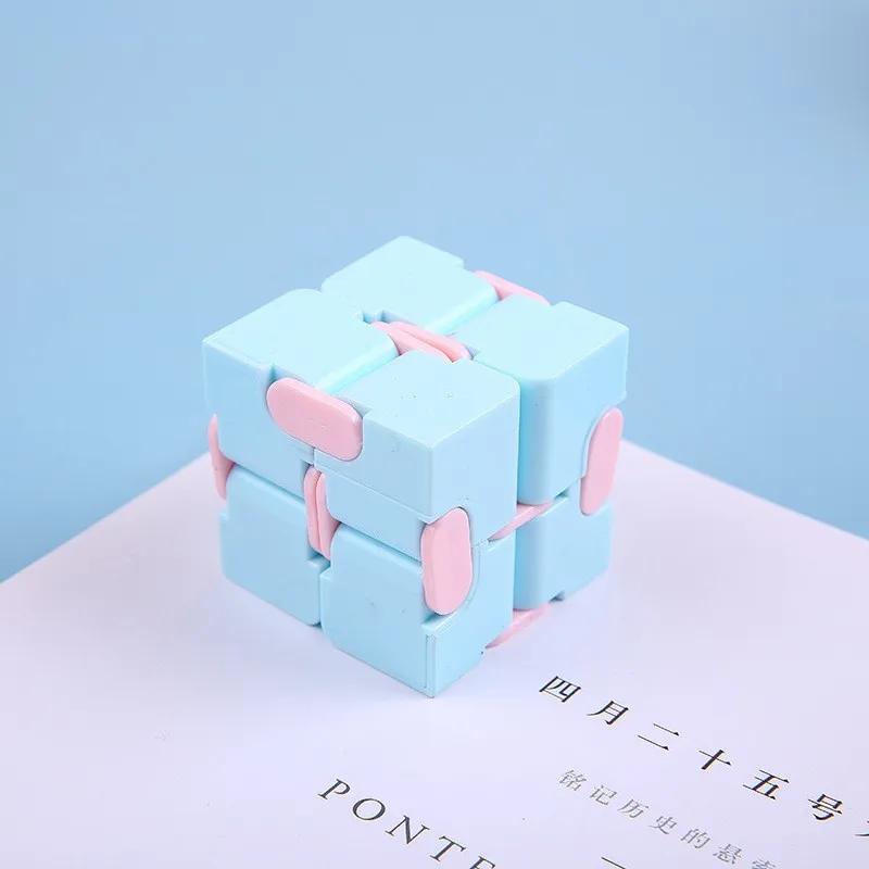 1 ks Dekompresní kostka Hračka Nekonečná magická kostka Ulevuje od stresu Fidget Antistresové zboží Úzkost Puzzle Spinner Hračka pro dospělé Děti